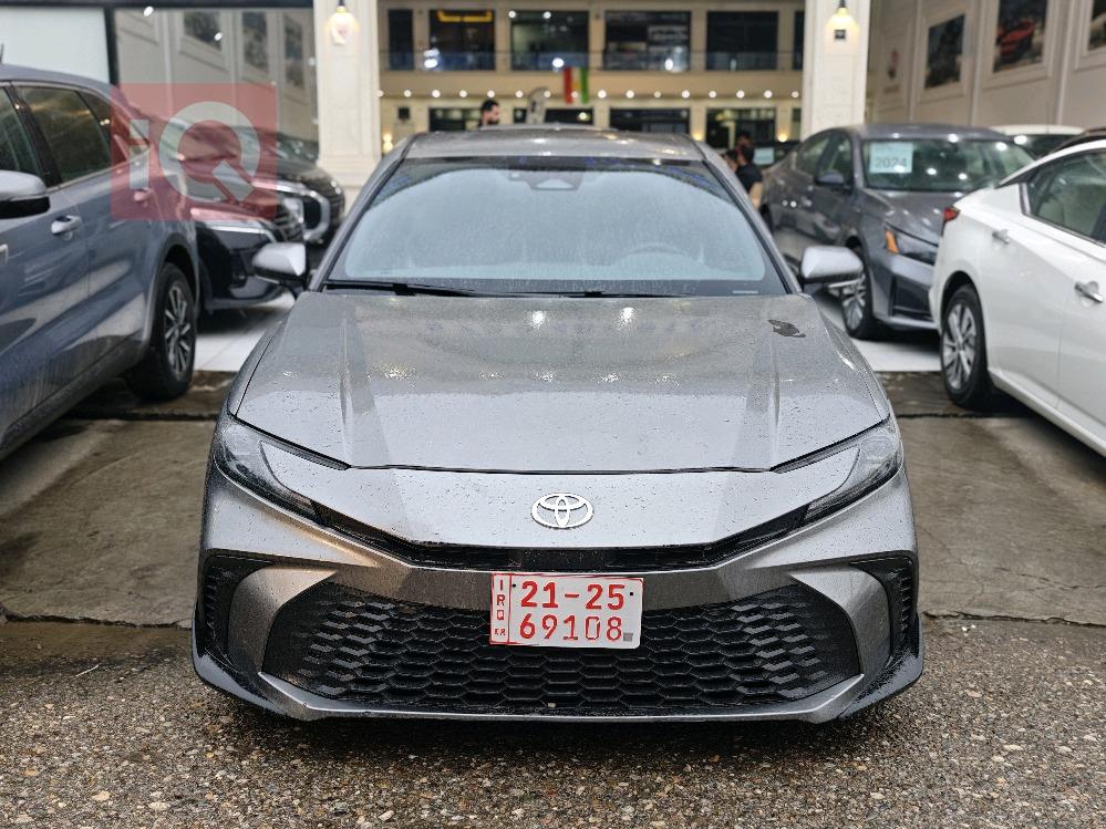 تۆیۆتا کامری